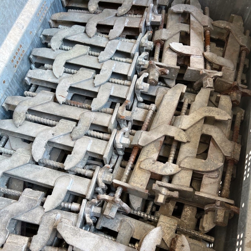 Framи универсальный зажим для опалубки